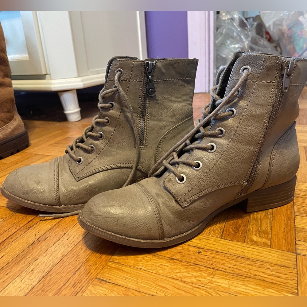G By Guess Ankle Booties in Women’s Size 7.5